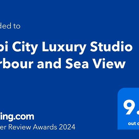 Orbi City Luxury Studio Harbour And Sea View バトゥーミ エクステリア 写真