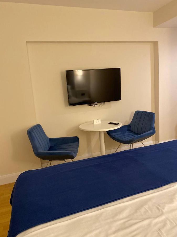 Orbi City Luxury Studio Harbour And Sea View バトゥーミ エクステリア 写真
