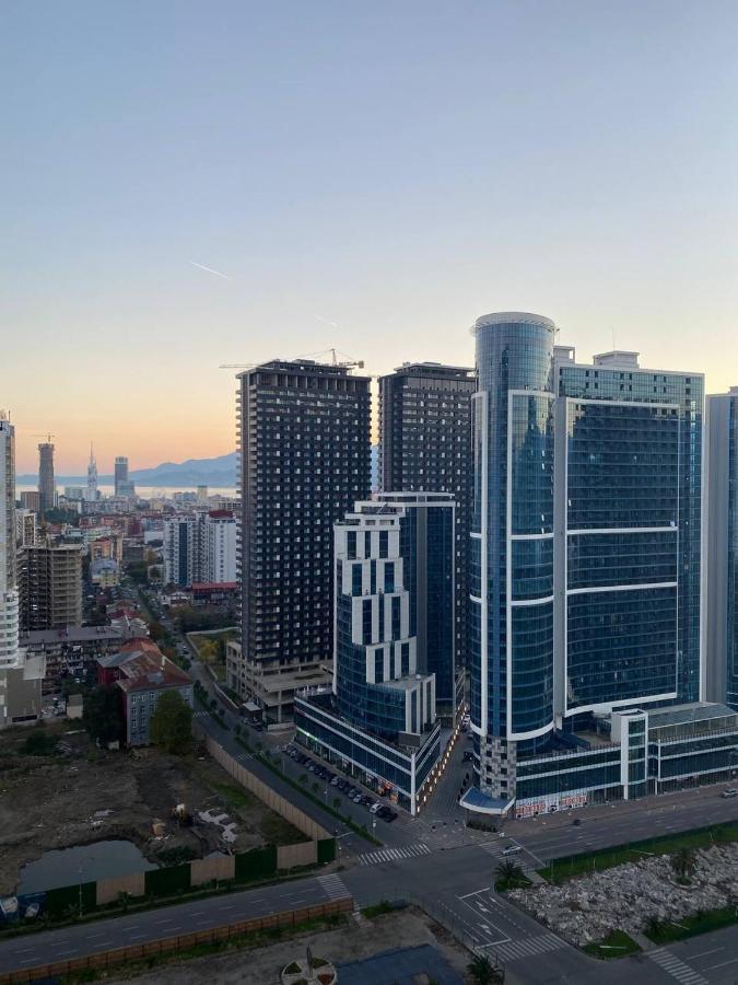 Orbi City Luxury Studio Harbour And Sea View バトゥーミ エクステリア 写真